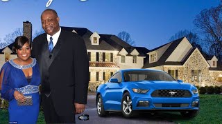 Johnny Gill's WIFE, CHILDREN, Cars, Quick Facts and Career in 2024, Net Worth, and More