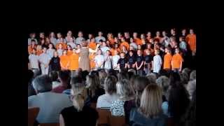 Der Frühling zündet die Kerzen an und Es flog ein kleins Waldvögelein