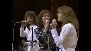 Loretta Lynn and twins Patsy &amp; Peggy   I Wanna Be Free