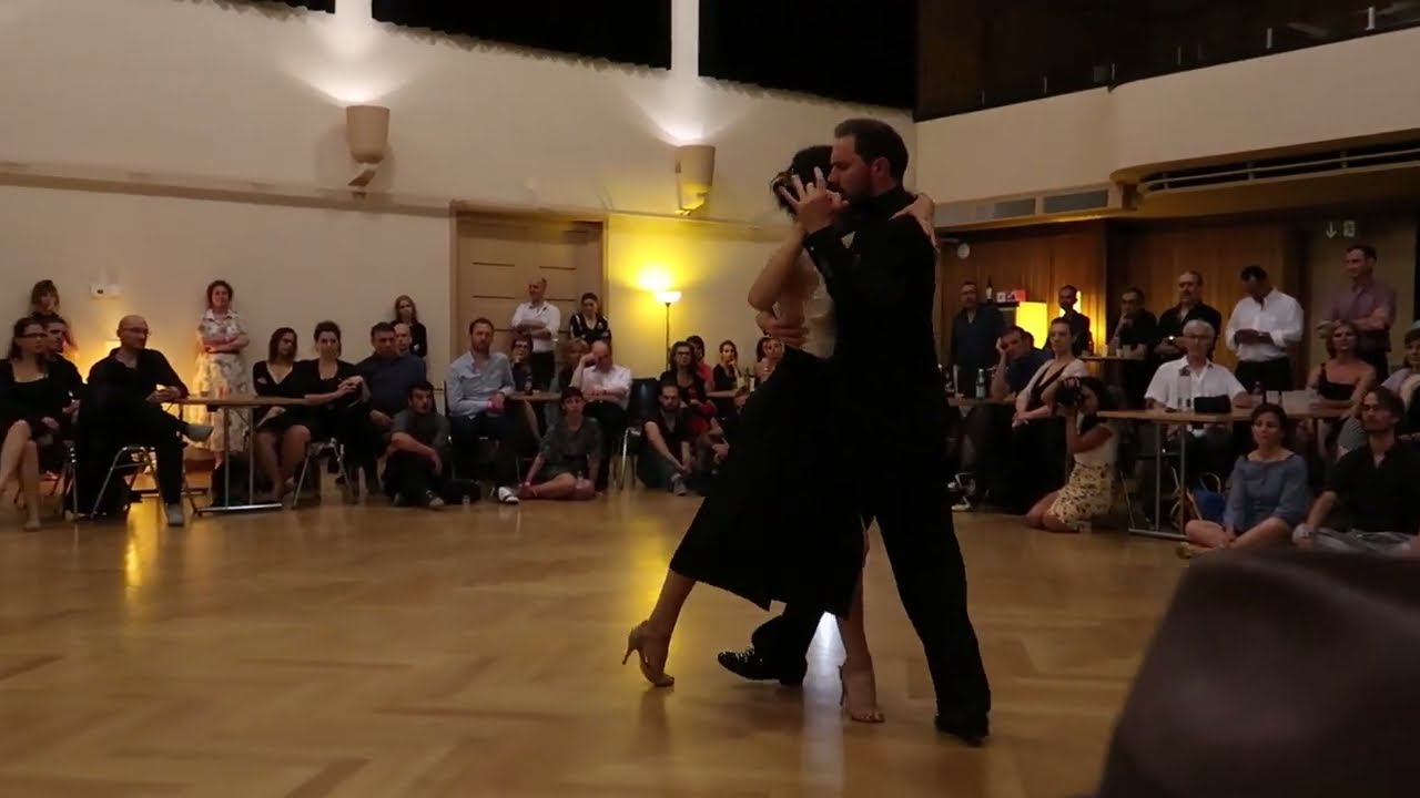 Camila Ameglio & René-Marie Meignan dance Anibal Troilo & Alberto Marino - Margo