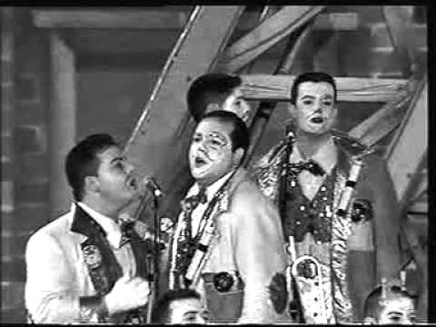 Ni Pico Ni Corto 2002 - A ritmo de pasodoble