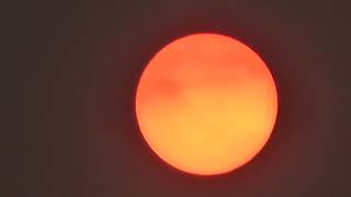 Weather share video for 16th October 2017 sun looking orange red in Clacton Essex