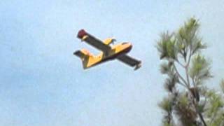 preview picture of video 'Canadair CL-415 Löschflugzeug Einsatz in Kroatien II/IV'