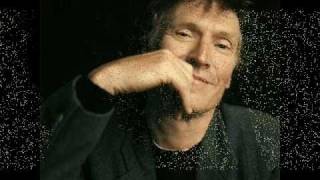 Steve Winwood -   Christmas Is Now Drawing..