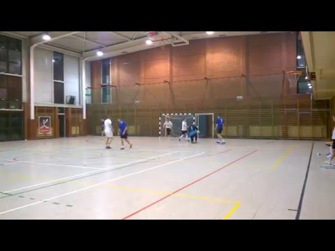 StrefaFutbolu.pl: Kierownicy - DataContact Team