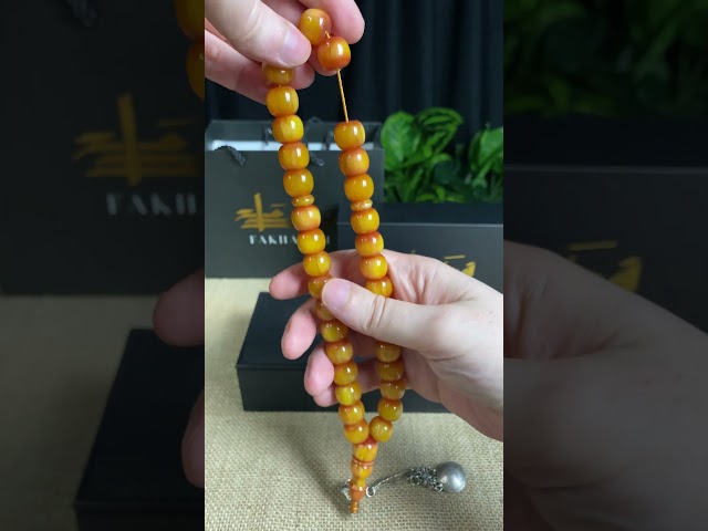 مسباح مسكي عسلي مموج – خرز كبير وكركوشة أثرية