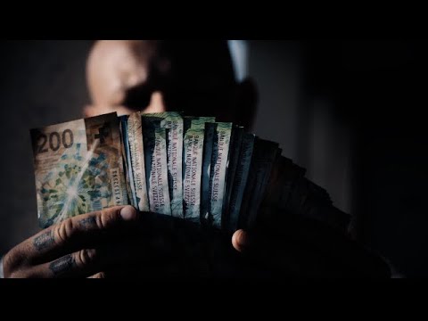 BATZE 💶 -CALVIN84 (OFFICIAL VIDEO) prod. by YOUNG SINO #Winterthur