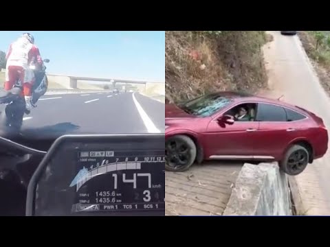 SuperBikes On The Way - Yamaha vs BMW. Incredible Driving Skills: U-turning on the edge of a cliff