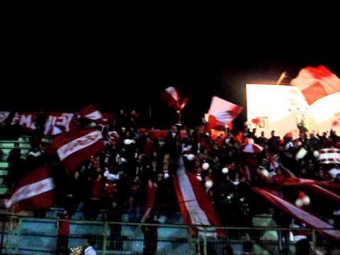 "HOY HAY QUE GANAR CEMENTERO*" Barra: La Banda Cementera • Club: Unión La Calera