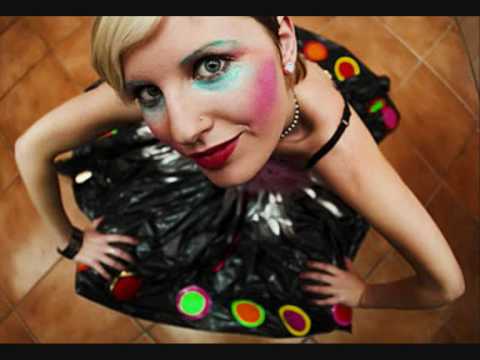 Ružna djevojka by Lollabrigda