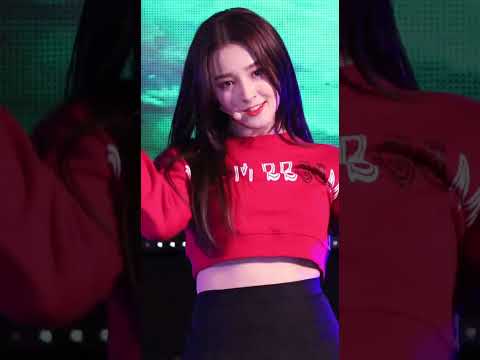 [FANCAM/직캠] 181021 모모랜드 MOMOLAND 낸시 NANCY - 뿜뿜 BBOOM BBOOM FOCUS by Sleeppage