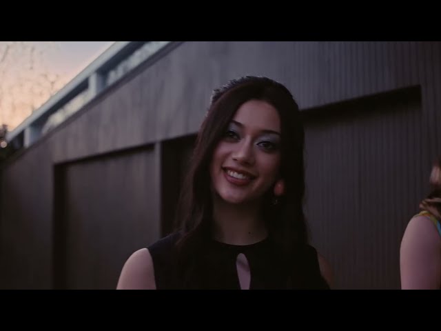 Laufey aus Island mit 'Madwoman' (jetzt ansehen!) | Pop Alternativ!