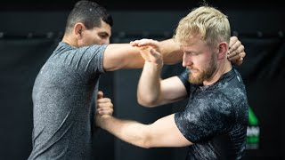 How to Initiate the Clinch Without Eating a Punch — UFC VETERAN Nordine Taleb