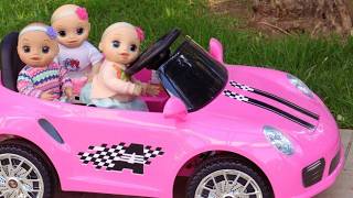 LAURINHA E SUAS IRMÃS TRIGÊMEAS PASSEIAM DE CARRINHO NO PARQUE