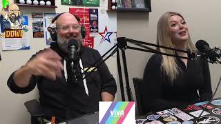 Lindsay Capuano aka Ellsea joins the show!!