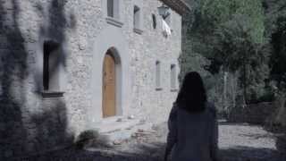 Videoclip No Season Love de Capri Elle