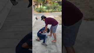 Download lagu misah keun aing gelut kabeh jeng aing #shorts #parodi mp3