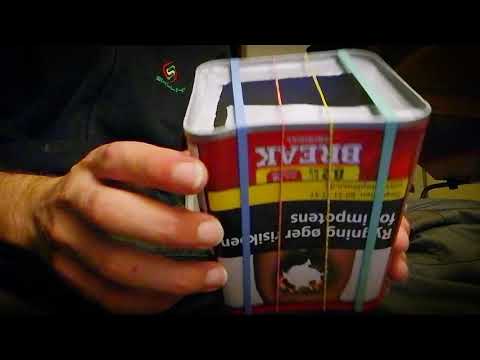 Homemade cigar box rubber band harp