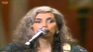 Emmylou Harris - Smoke Along The Track