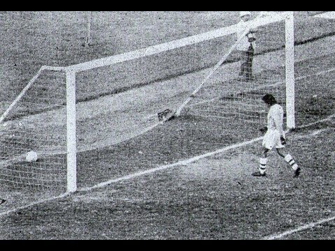 Golazo de media cancha de Cueto - 1977