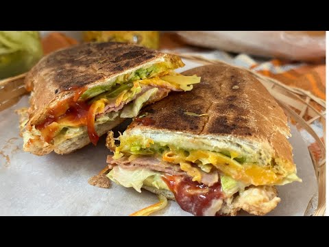 TORTAS salvadoreñas DE JAMON CON QUESO