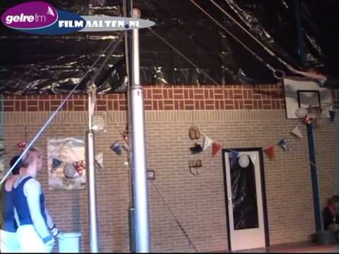 Gymnastiekuitvoering Prinses Margriet Bredevoort 2013, deel 1