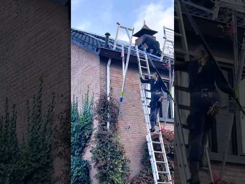 Very Impressive #Solar Installation on a Roof 💪 - Subscribe for more! ☀️