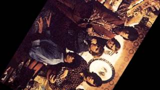 Cryan&#39; Shames - in the cafè