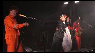 DEVO Beautiful World / The Girl Can&#39;t Help It LIVE Oakland CA 6/30/18 - 2 Cam Mix