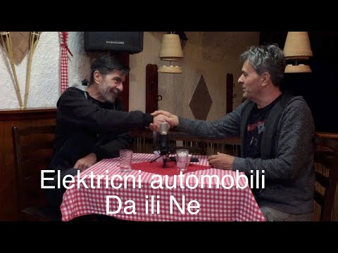 za kariranim stolom - Aleksandar Ugljesic