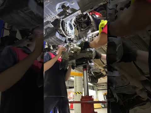 Clutch Replacement.#mitsubishilancer #mechanic #mechaniclife