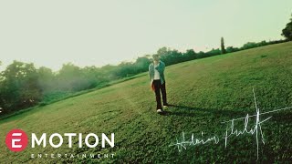 Download lagu Adrian Khalif - Menawan mp3