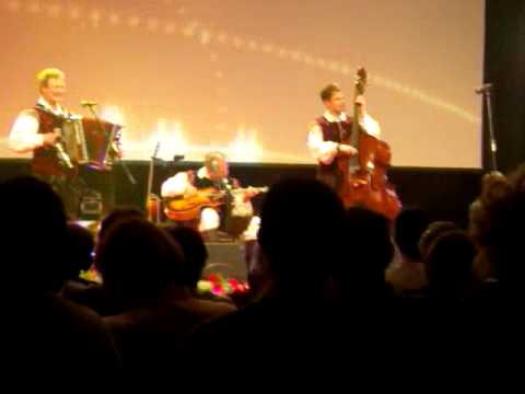 Ob koncu tedna (z orkestrom Simfonika) - Ans. Franca Miheliča ob 40. letnici delovanja