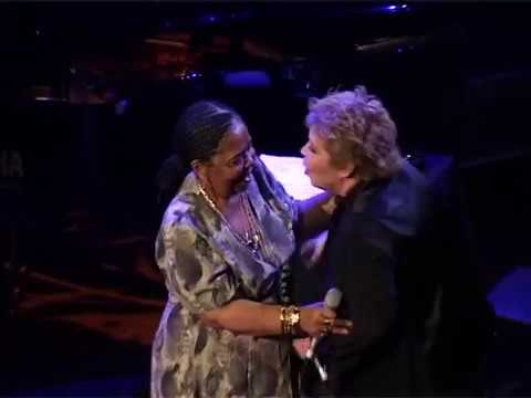 Dimitra Galani | Cesaria Evora - Um Pincelada (Live)