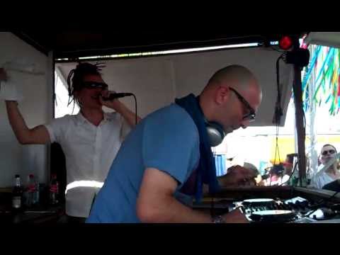 Gabriel Le Mar + Markie J live @ Merkwuerdiges Verhalten am Strand 2013 (Dubtech / Techhouse / live)