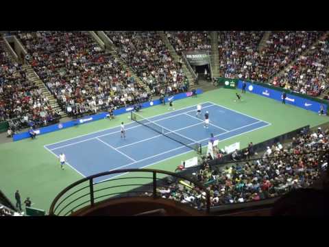 Bill Gates killer serve points against John Isner with Federer