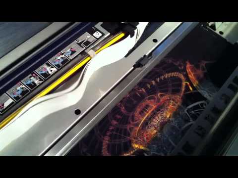 Nomad-wear printing a hooded jacket :"phokus pokus" Artwork by Luminokaya