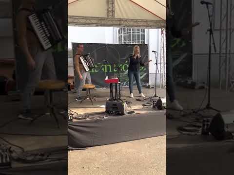 Цвiте терен / Kvitne trnka/ Blackthorn is in blossom - Mila Medvedovska a Daniel Špiner