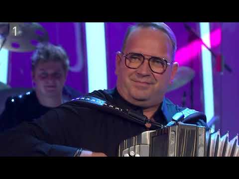 ROBERT SMOLNIKAR, DENIS NOVATO IN EROSI - VENČEK HARMONIKE (V PETEK ZVEČER)