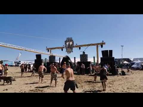 Dancing under the sun at Mask stage - Albaniatek 2021
