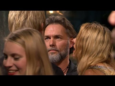 Raw man-männen övar sig i närvaro i studion - Jenny Strömstedt (TV4)