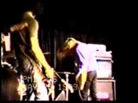 Nirvana live 05/26/89 Part3- Lindbloom Student Center Auburn, WA, US