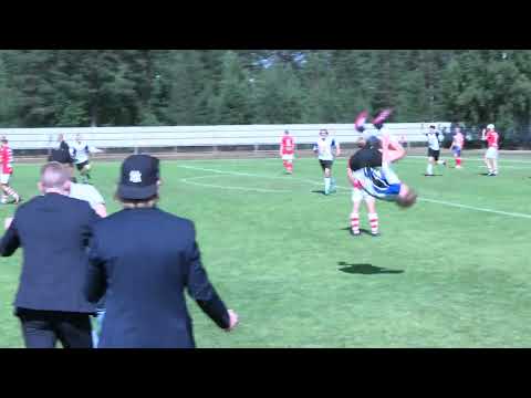 Kallio Kasperi linkoaa sivurajan.