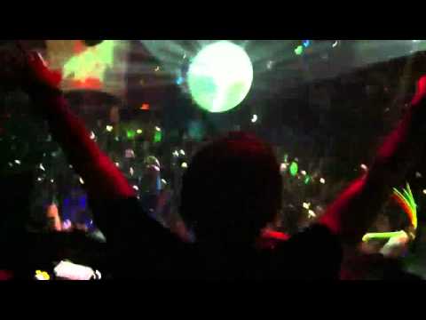 Sebastian Ingrosso dropping Avicii's Levels at Myst in Scottsdale, AZ 02/04/12