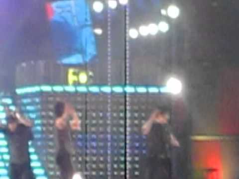 [FanCam] 120407 2PM @ Korean Music Wave BKK - 10 out of 10