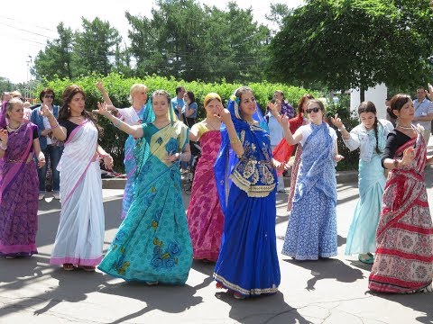 Joy of Krishna Consciousness 084 - Hare Krishna Kirtan by Mathura Jivan Prabhu