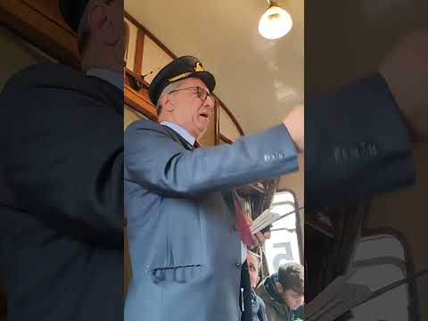 Il discorso commovente del capotreno per la sua ultima corsa nel Treno storico della transiberiana!!
