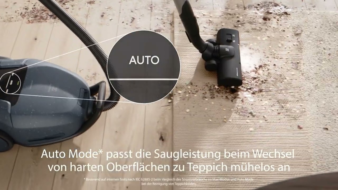 Electrolux Bodenstaubsauger Ultimate 800 EB81U2DBCH Denim Blue