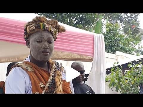 NSEBEYA NSEBEEYA NZE - KIWEREBE FRED BYUMA | YEFFE UGANDA | KAKA OMUKENKUFU LUBAALE ABALONGO KUBO