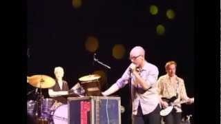 R.E.M. - Harborcoat (Live at the Olympia, Dublin, Ireland, 2007)